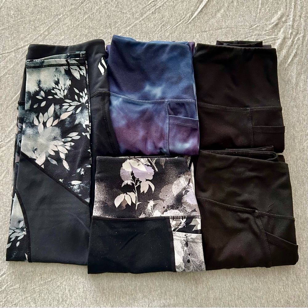 Bundle of 5 Women leggings XS